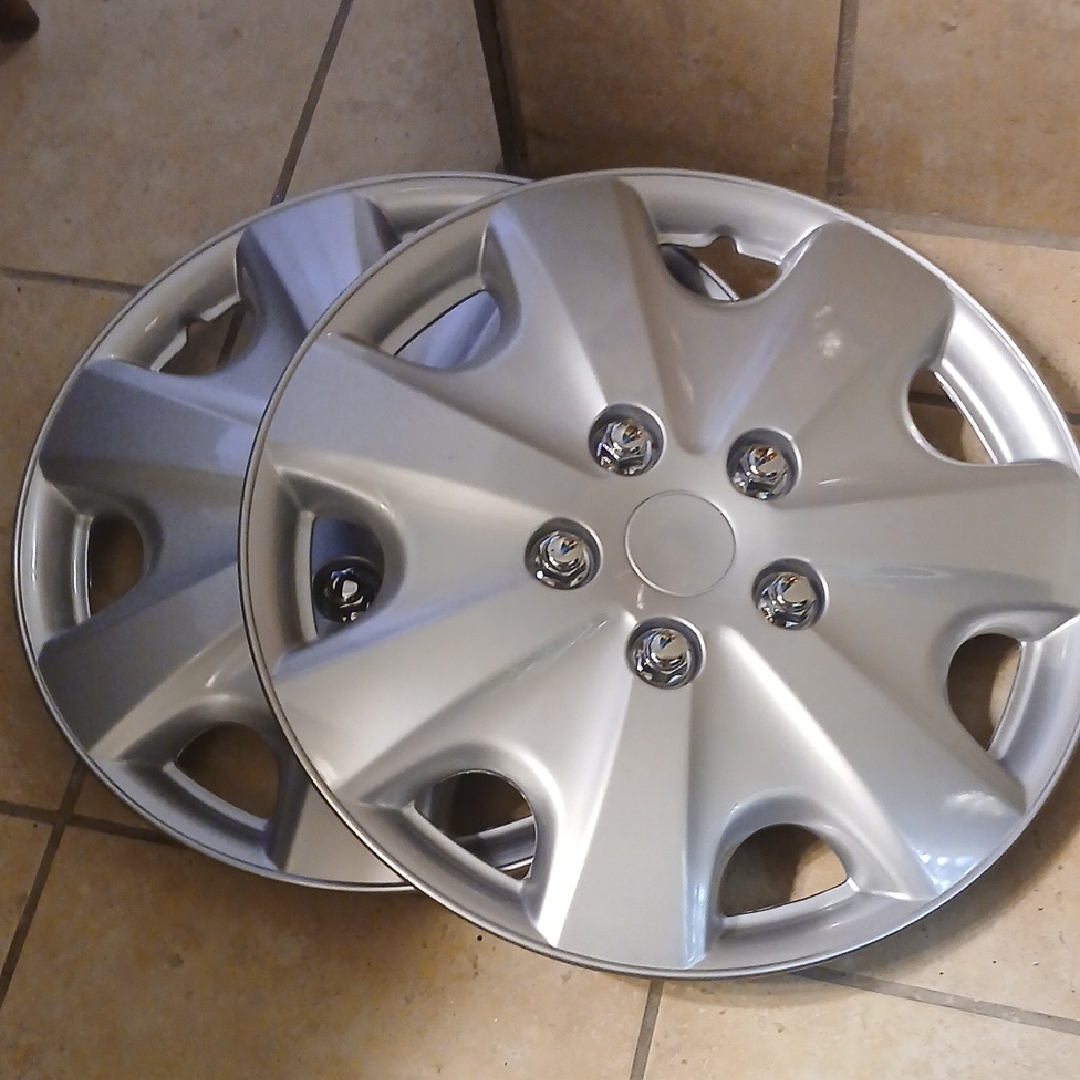 Silver Wheel Covers Set